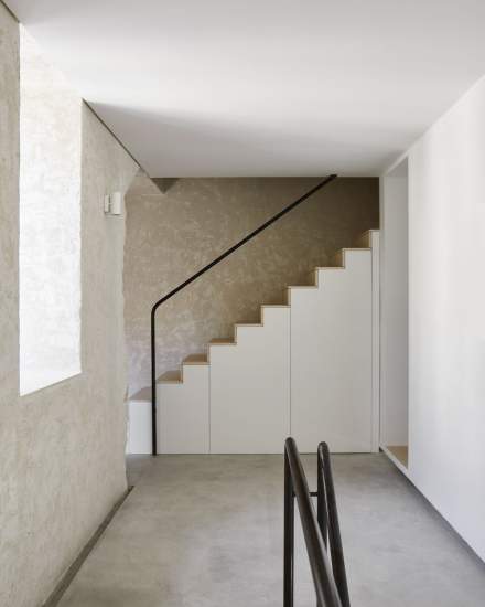 Escalier La Maison de Pommard Boutique Hotel Chambres d’hôtes de Luxe en Bourgogne