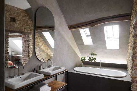 Bathroom La Maison de Pommard Boutique Hotel Luxury Guest Rooms in Burgundy